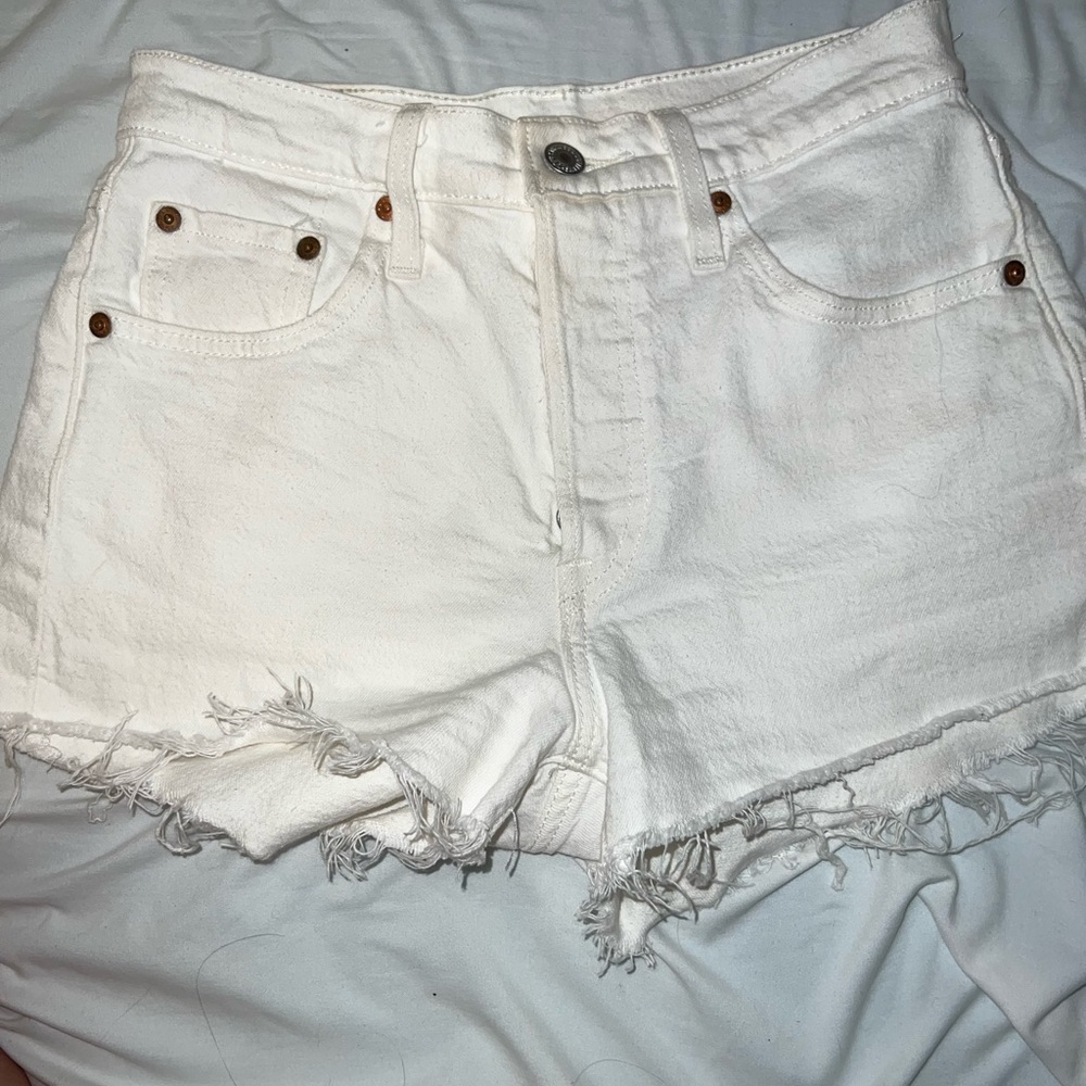 White Levi 501 High wasted shorts